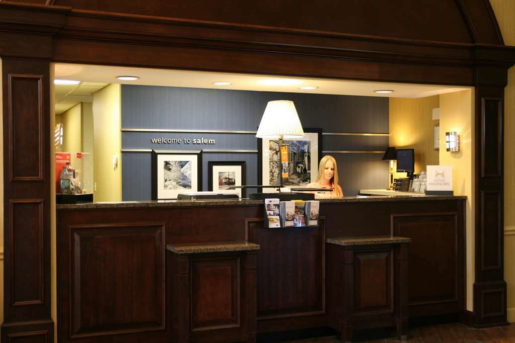 Hampton Inn Salem East - Electric Road Interior photo